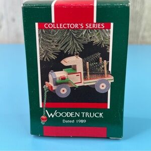 Hallmark Keepsake Ornament Wooden Truck Collectors Series Dated 1989